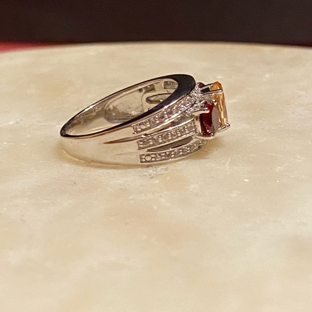 NWOT GARNET AND TOPAZ STERLING RING - Picture 7 of 10